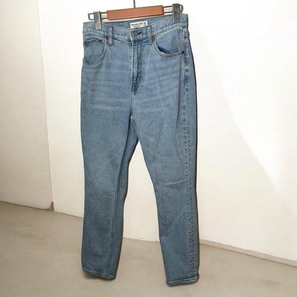 Abercrombie & Fitch The 90s Slim Straight Ultra  High Rise 26 - Picture 2 of 6